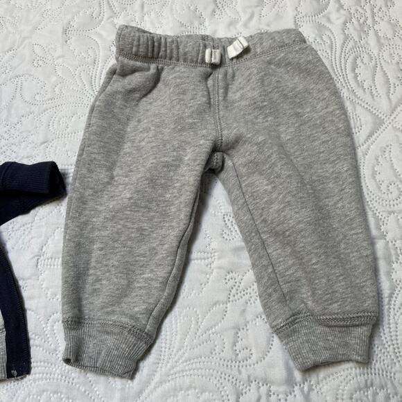 Carter's Two Piece Sweatsuit Outfit 9m - Picture 3 of 5